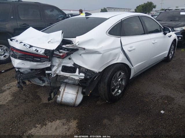 2025 HYUNDAI SONATA SE 4