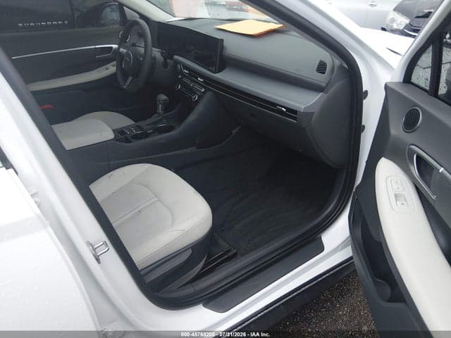 2025 HYUNDAI SONATA SE 5