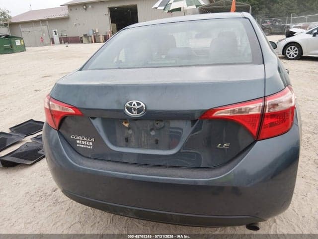 2018 TOYOTA COROLLA LE 17