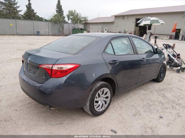 2018 TOYOTA COROLLA LE 4