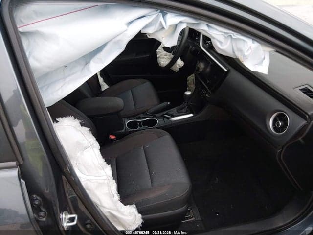 2018 TOYOTA COROLLA LE 5