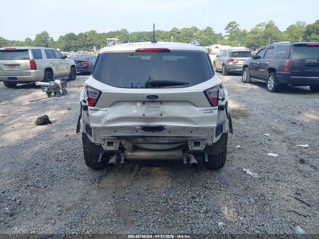 2018 FORD ESCAPE TITANIUM 17