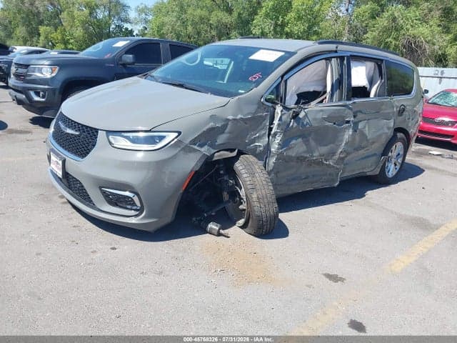 2022 CHRYSLER PACIFICA TOURING L AWD 2