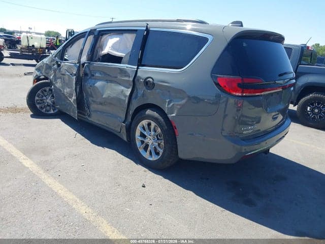 2022 CHRYSLER PACIFICA TOURING L AWD 3