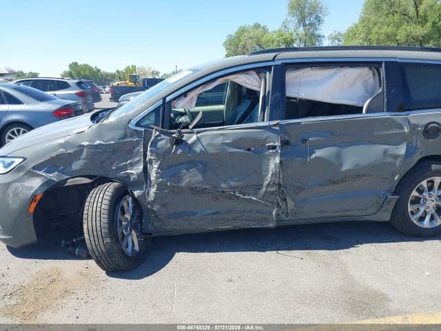2022 CHRYSLER PACIFICA TOURING L AWD 5