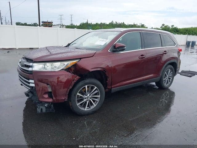 2019 TOYOTA HIGHLANDER XLE 2