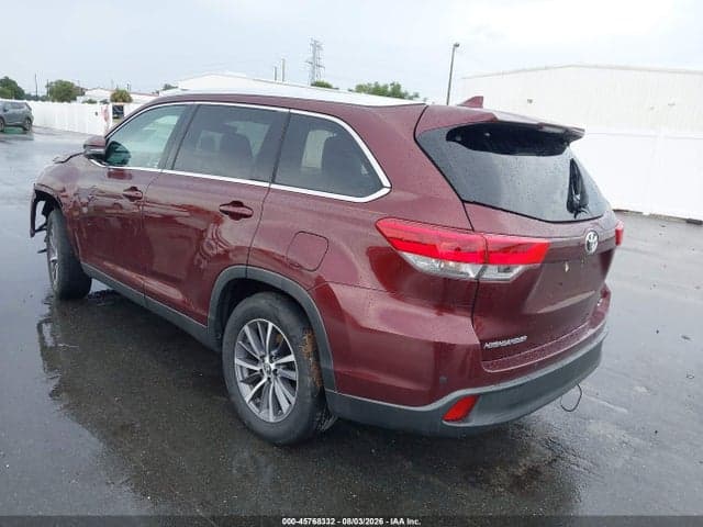 2019 TOYOTA HIGHLANDER XLE 3
