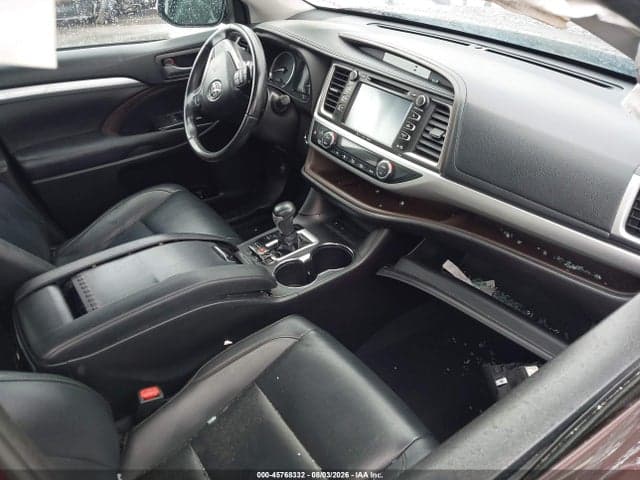 2019 TOYOTA HIGHLANDER XLE 5
