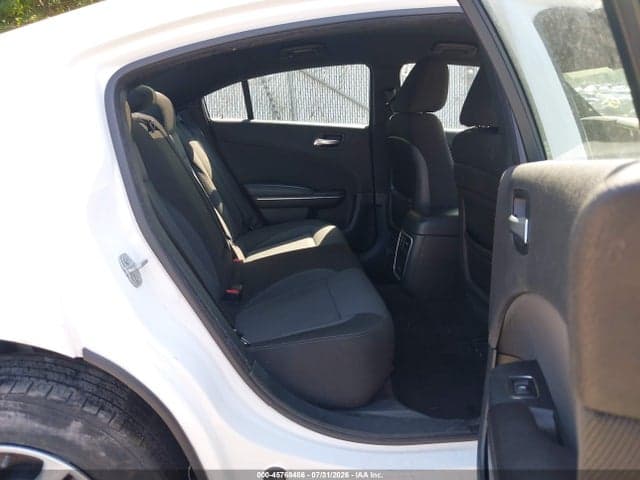 2017 DODGE CHARGER SE RWD 8