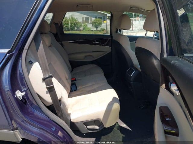2018 KIA SORENTO 2.4L LX 8