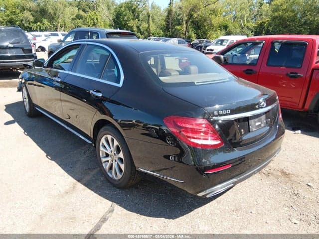 2018 MERCEDES-BENZ E 300 4MATIC 3