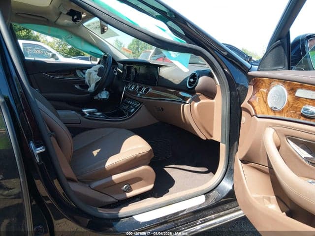 2018 MERCEDES-BENZ E 300 4MATIC 5