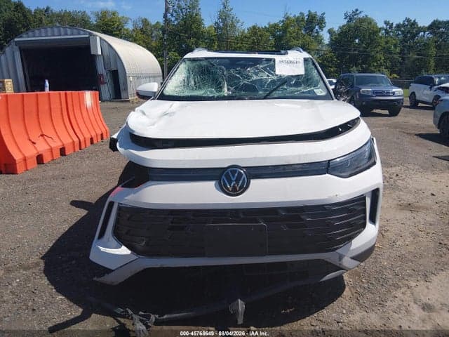 2025 VOLKSWAGEN TIGUAN 2.0T SE 12