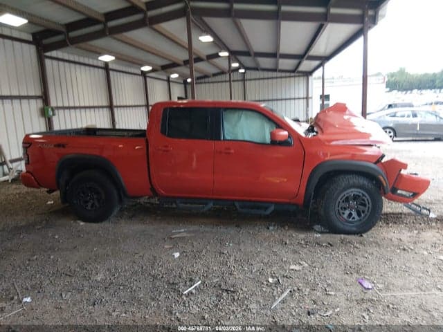 2025 NISSAN FRONTIER LONG BED PRO-4X 4X4 13