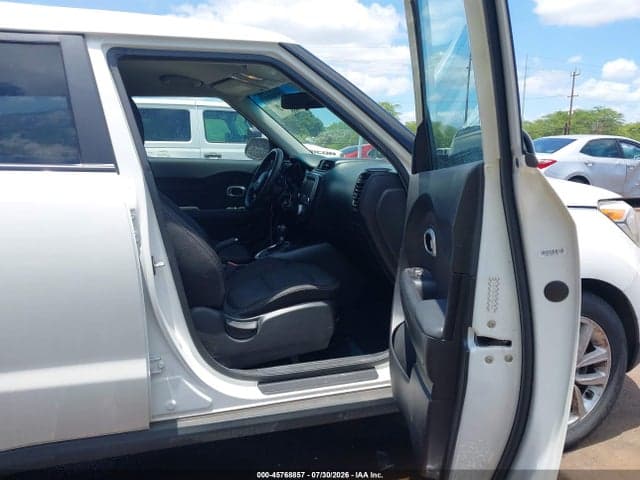 2019 KIA SOUL + 5