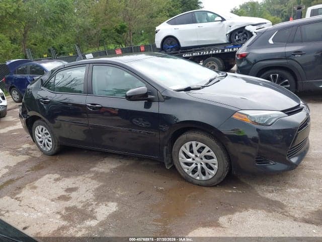 2018 TOYOTA COROLLA LE 13