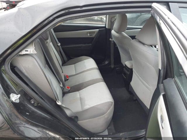 2018 TOYOTA COROLLA LE 8