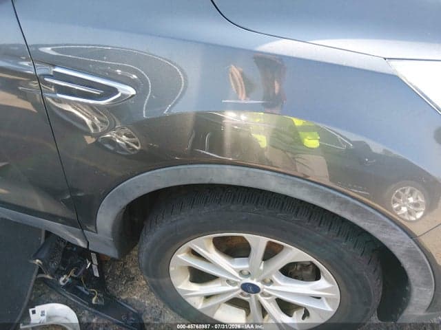 2018 FORD ESCAPE SE 22