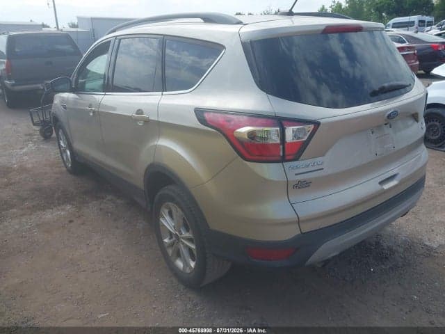 2017 FORD ESCAPE SE 3