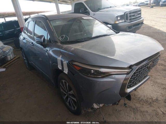 2022 TOYOTA COROLLA CROSS XLE - 1