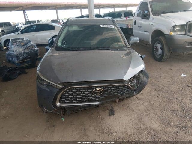2022 TOYOTA COROLLA CROSS XLE 11