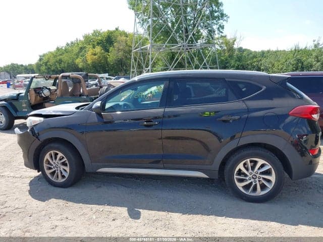 2017 HYUNDAI TUCSON SE 13
