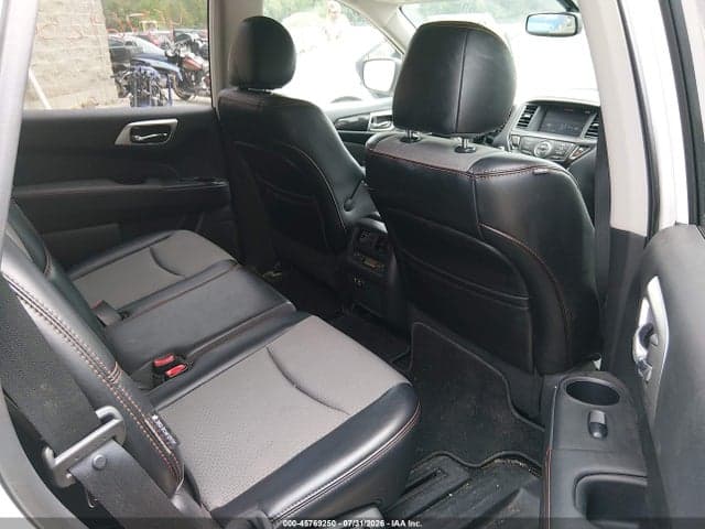 2019 NISSAN PATHFINDER SV 8