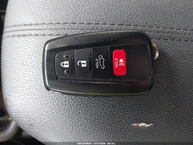 2022 TOYOTA RAV4 HYBRID XSE 11