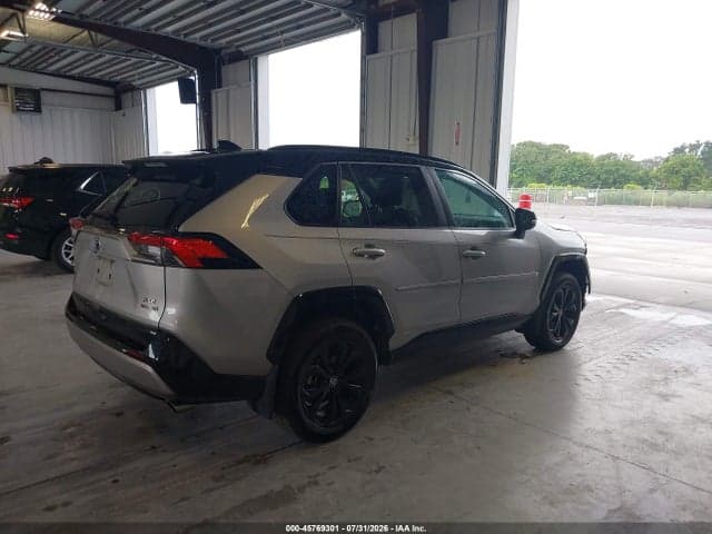 2022 TOYOTA RAV4 HYBRID XSE 4