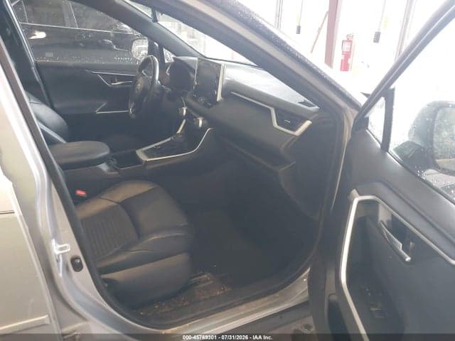 2022 TOYOTA RAV4 HYBRID XSE 5