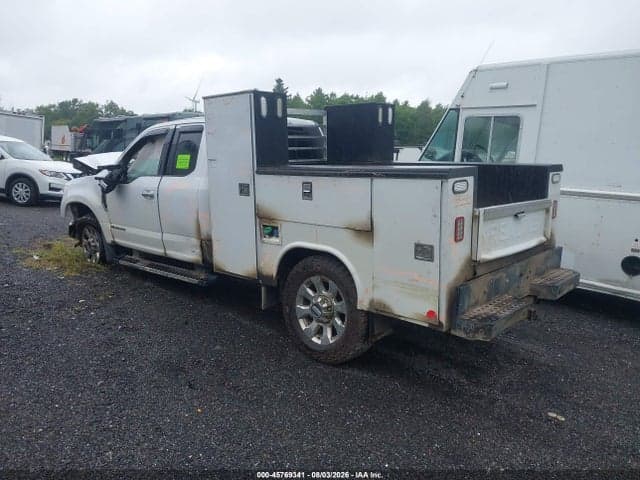 2017 FORD F-350 LARIAT 3