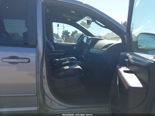 2017 DODGE GRAND CARAVAN GT 5