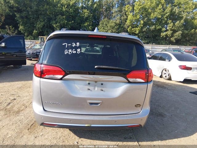 2017 CHRYSLER PACIFICA TOURING-L 17
