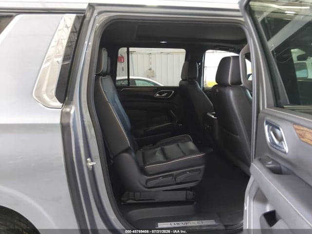 2021 CHEVROLET SUBURBAN 4WD PREMIER 8