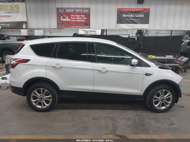 2017 FORD ESCAPE SE 14