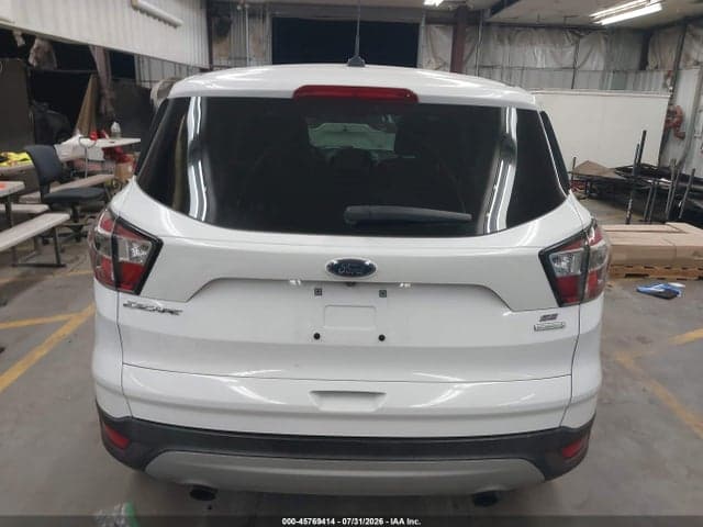 2017 FORD ESCAPE SE 17