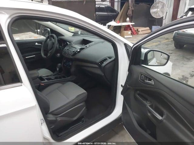 2017 FORD ESCAPE SE 5