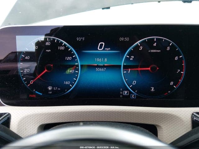 2019 MERCEDES-BENZ A 220 7