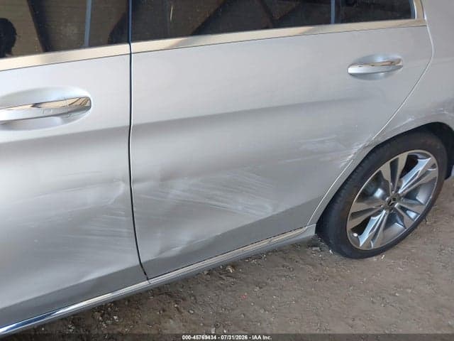 2018 MERCEDES-BENZ C 300 12