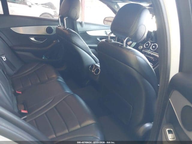 2018 MERCEDES-BENZ C 300 8