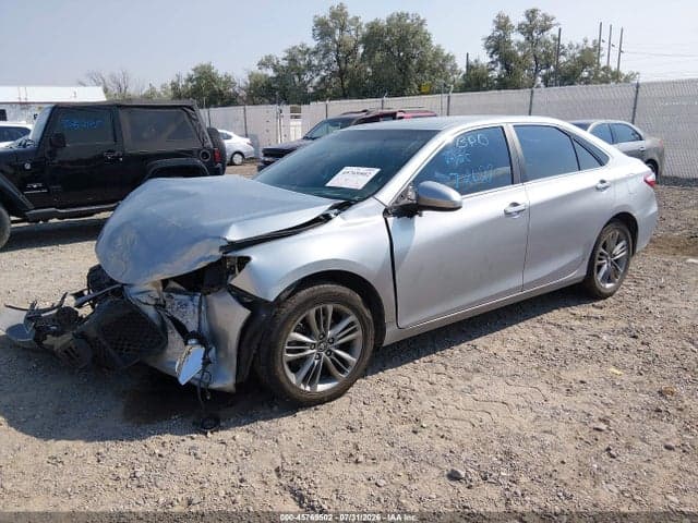 2017 TOYOTA CAMRY SE 2