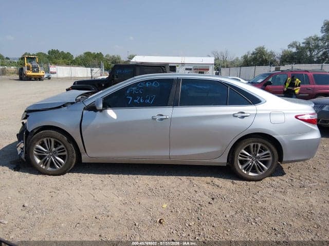 2017 TOYOTA CAMRY SE 15