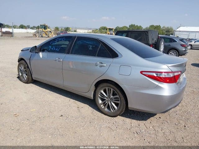 2017 TOYOTA CAMRY SE 3