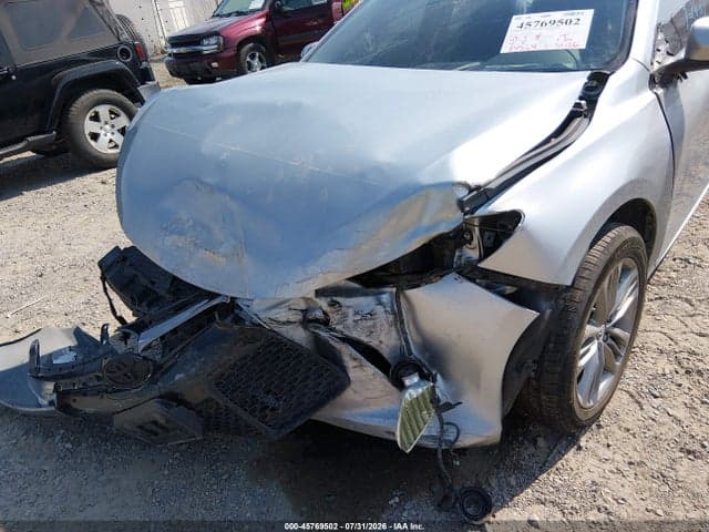 2017 TOYOTA CAMRY SE 6