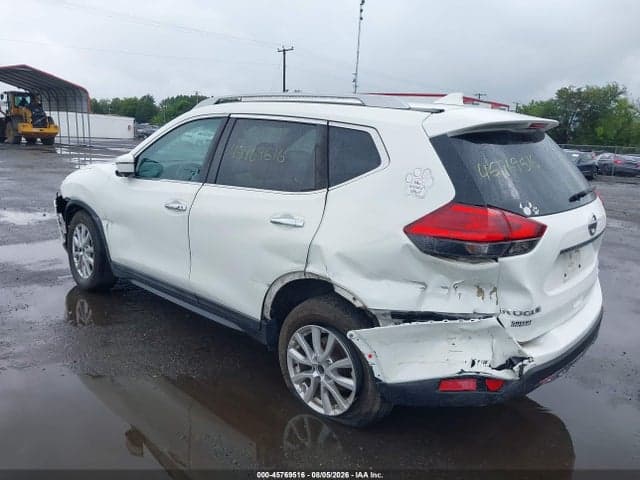 2017 NISSAN ROGUE SV 3