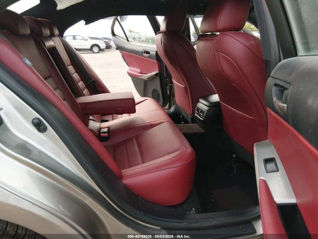2018 LEXUS IS 300 8