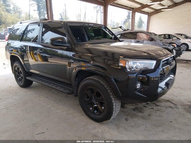 2021 TOYOTA 4RUNNER SR5 1