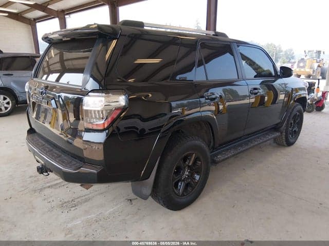 2021 TOYOTA 4RUNNER SR5 4