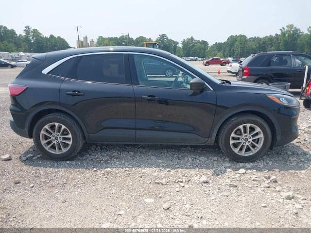 2022 FORD ESCAPE SE 13