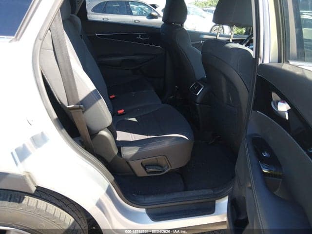 2019 KIA SORENTO 3.3L LX 8